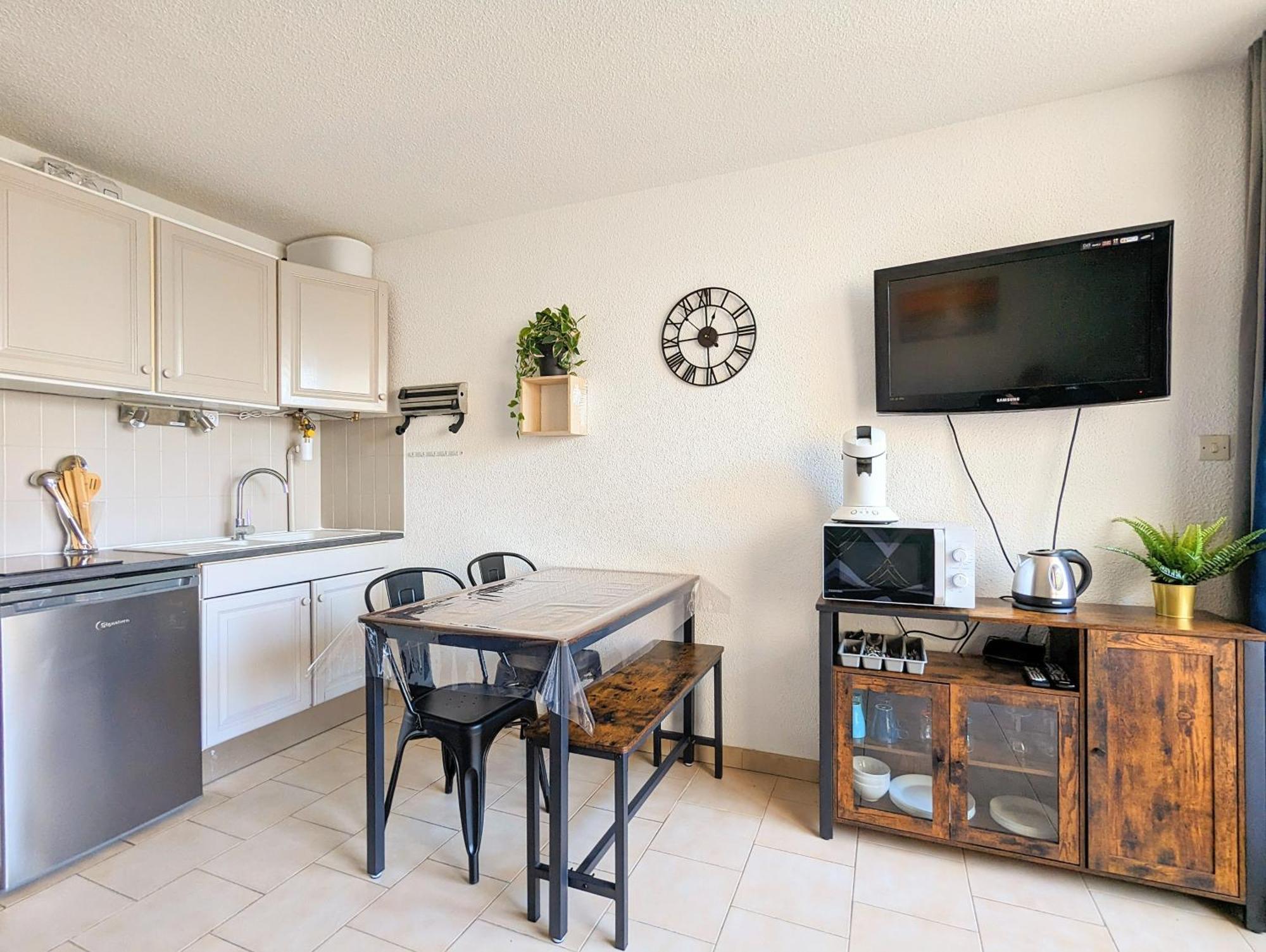 Appartement Au Calme + Parking Agde Exterior photo