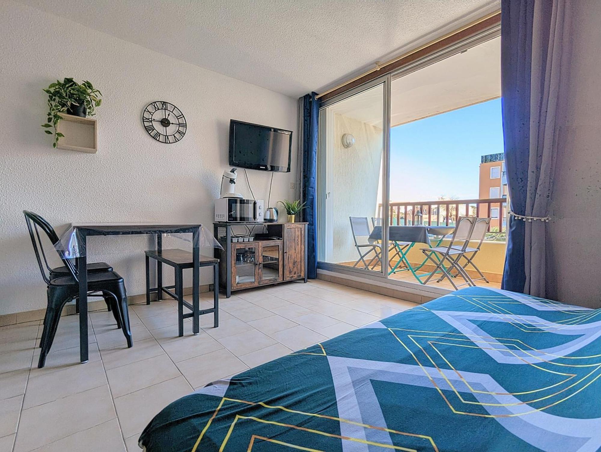 Appartement Au Calme + Parking Agde Exterior photo