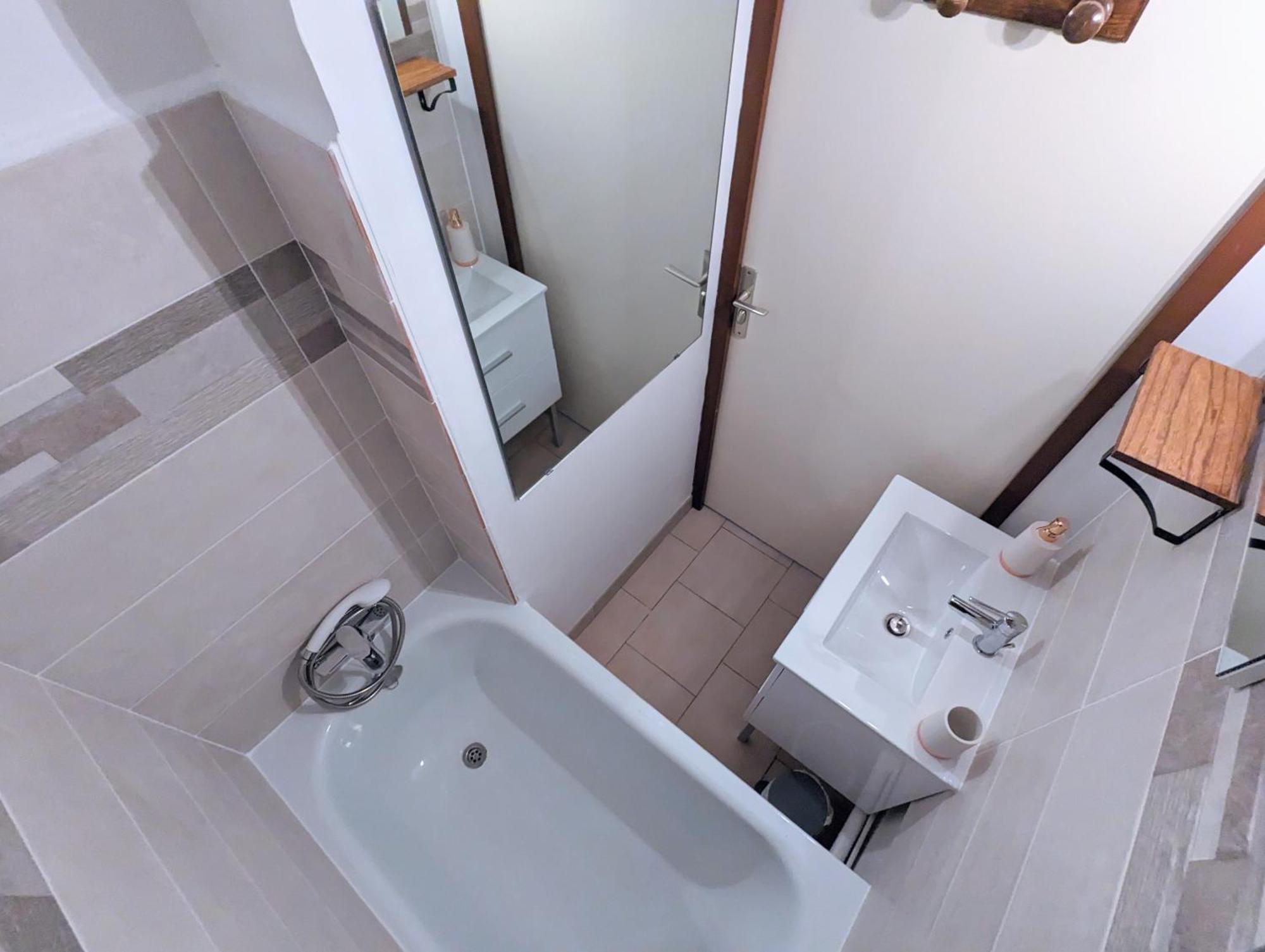 Appartement Au Calme + Parking Agde Exterior photo
