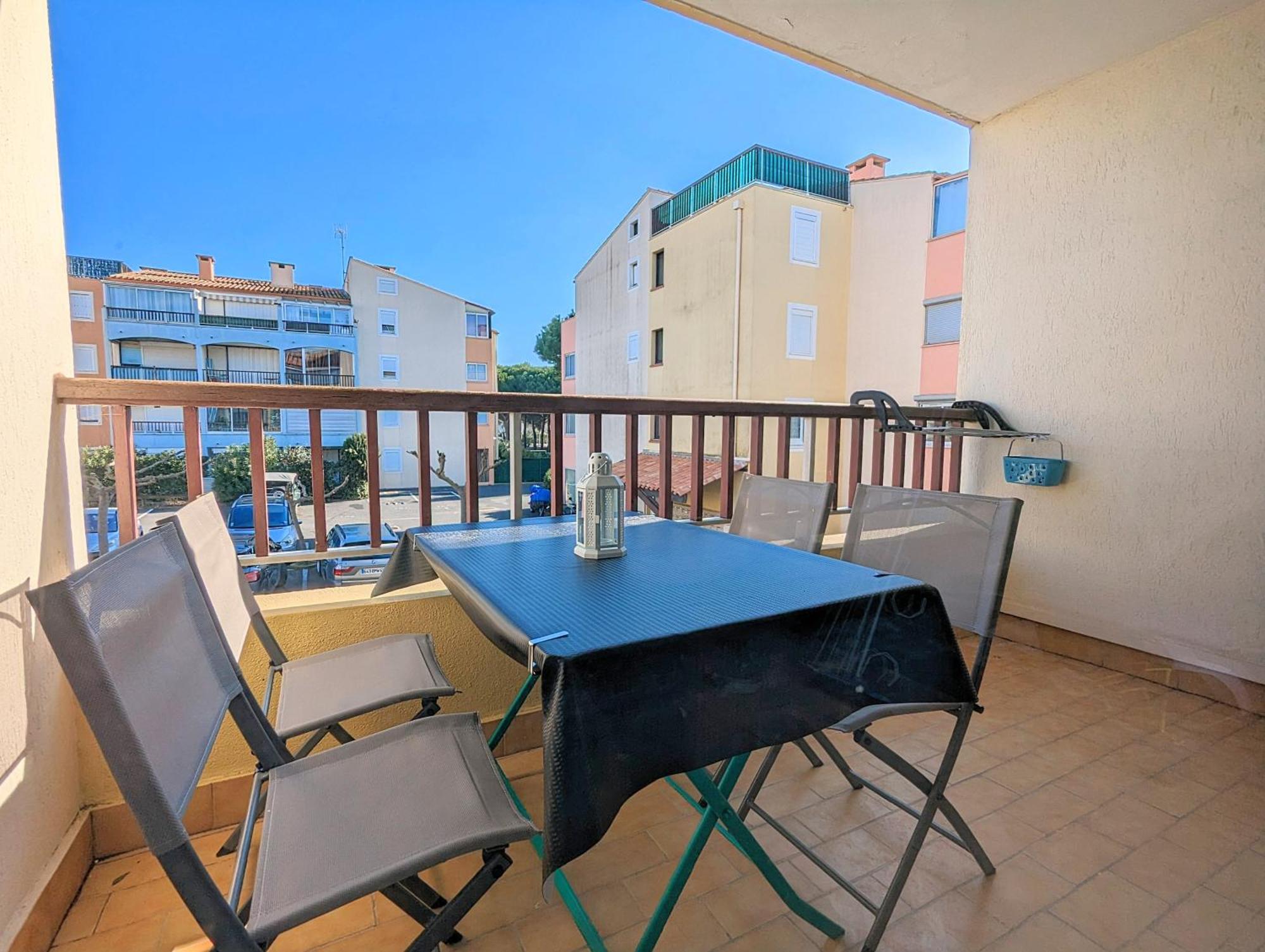 Appartement Au Calme + Parking Agde Exterior photo