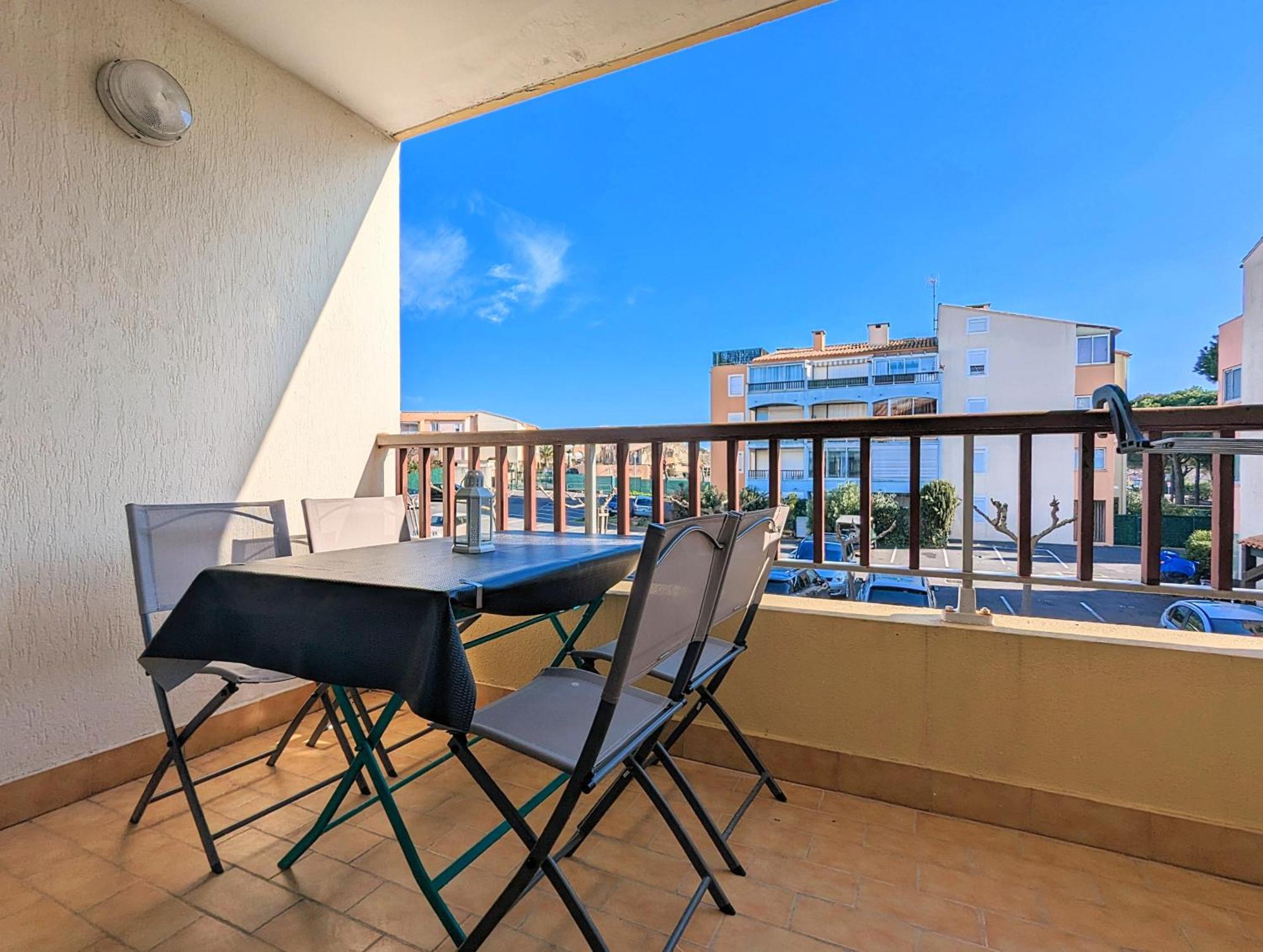 Appartement Au Calme + Parking Agde Exterior photo